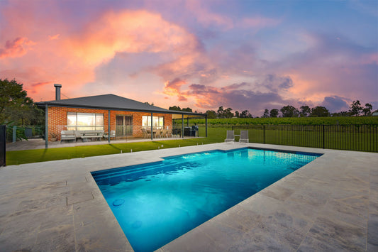 Ironstone Estate Lodge Hunter Valley NSW 12 Guests